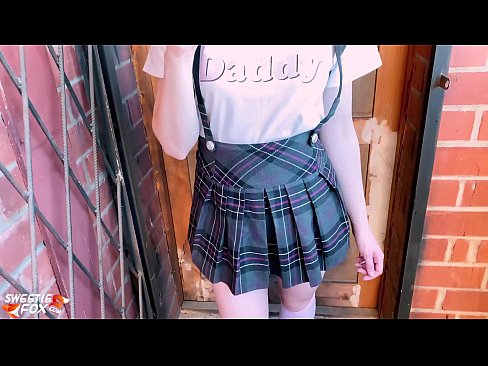 ❤️ Schoolgirl Mengisap penisnya dalam-dalam dan meniduri alih-alih kelas. ❤️ Video seks pada kami id.ladyxxxporno.ru