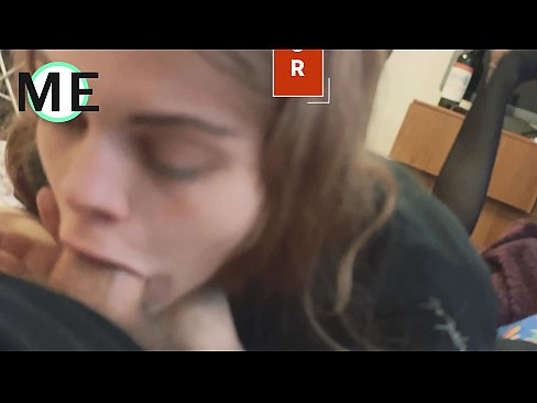 ❤️ Kontol tenggorokan, stoking robek dan tumit robek senang bertemu ❤️ Video seks pada kami id.ladyxxxporno.ru